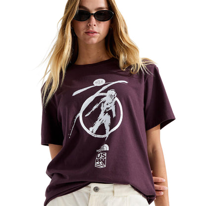 The North Face W Tnf Essential S/S Tee Tops in Red Color