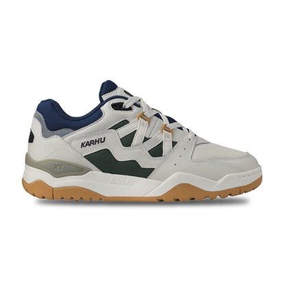Karhu Fusion Xt Sneakers in White Color