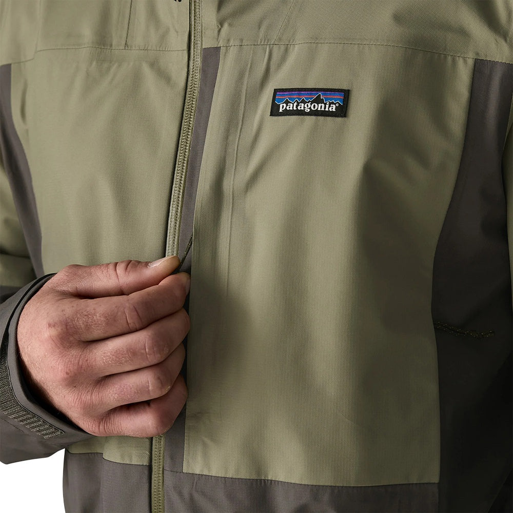 Patagonia M'S Boulder Fork Rain Jk Shells in Grey Color