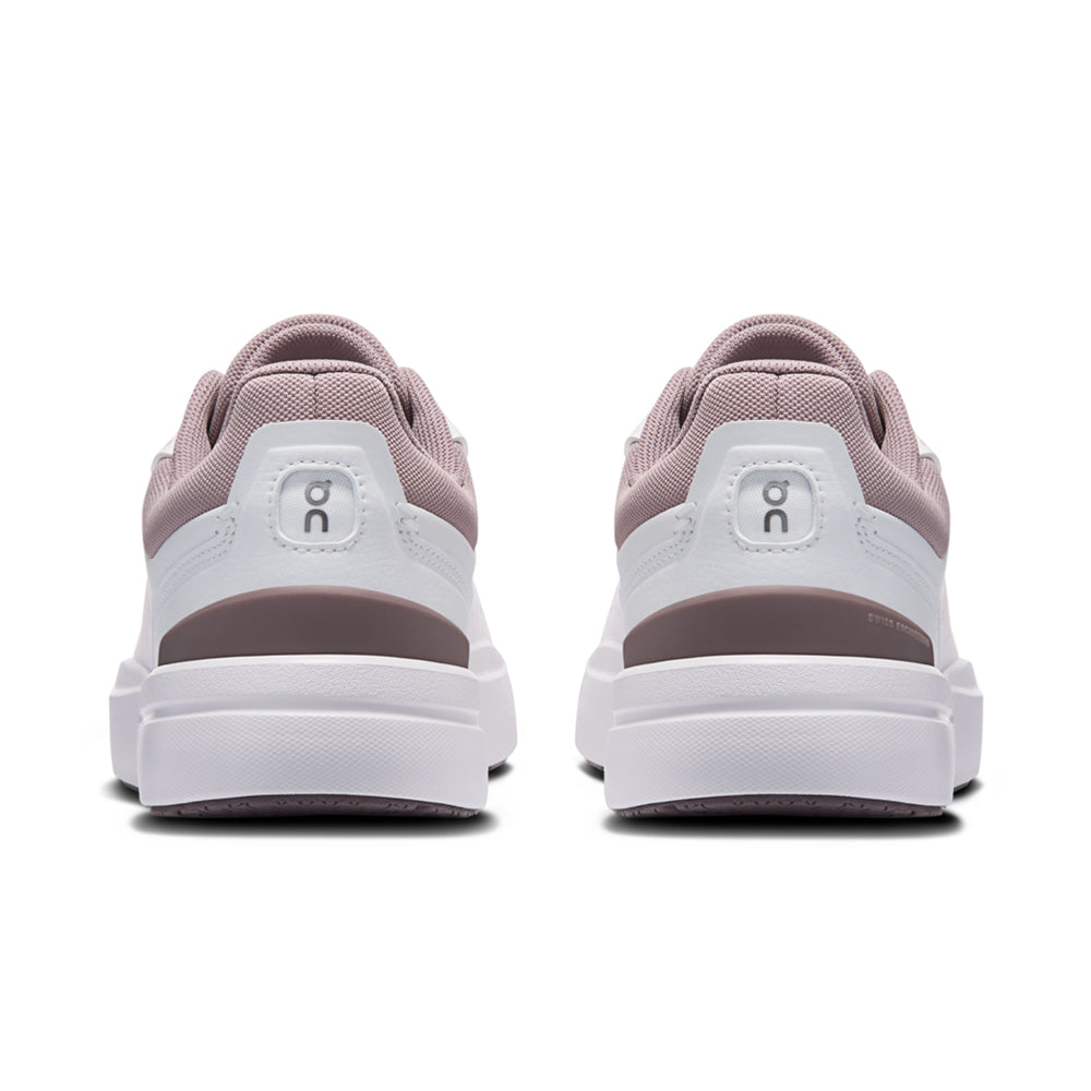 On The Roger Advantage W Sneakers in White Color