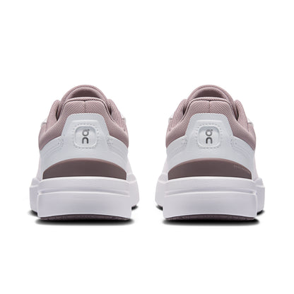 On The Roger Advantage W Sneakers in White Color
