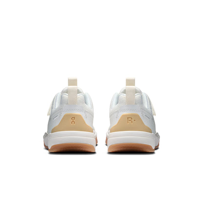 On The Roger Kids Tennis Shoes in White Color