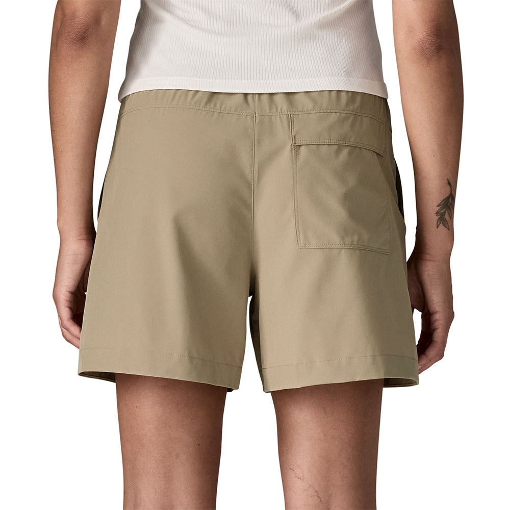 Patagonia W'S Roamwith Shorts in Grey Color