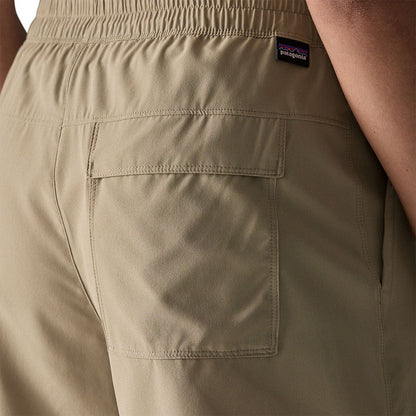 Patagonia W'S Roamwith Shorts in Grey Color