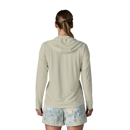Patagonia W'S capilene cool daily Hoody Pullover in White Color