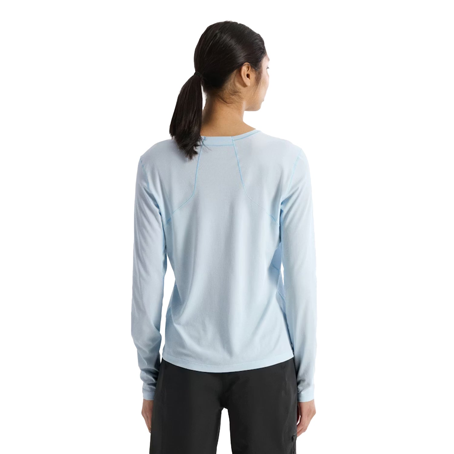 Arc'Teryx Sunna Crew Ls W Tops in Blue Color