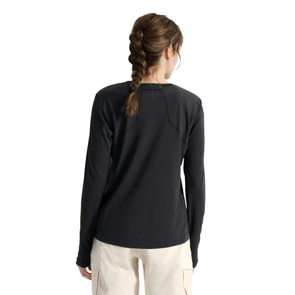 Arc'Teryx Sunna Crew Ls W Tops in Black Color