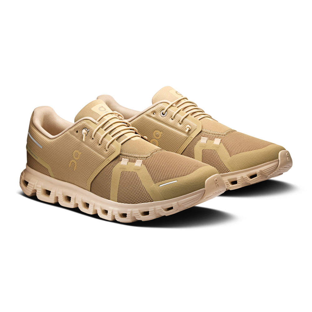 On Cloud 6 Sneakers in Brown Color