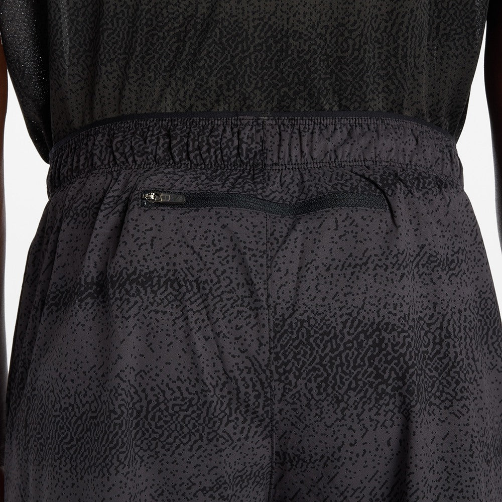 New Balance M Rc Printed Short 5In Shorts in Black Color