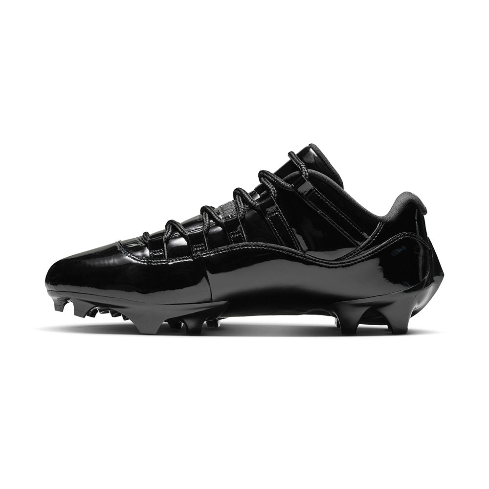 Jordan 11 Low Td Fb Clea Football Cleats in Black Color