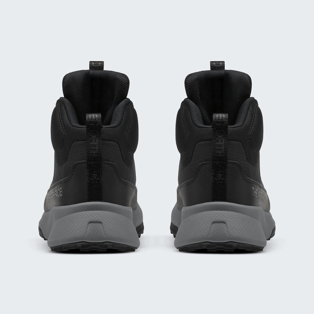 The North Face Kids Fastpack II Mid Wp Boots in Black Color