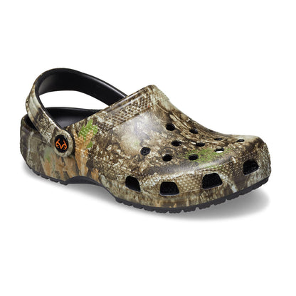 Crocs Realtree Apx Classic Clo Sneakers in Multi Color
