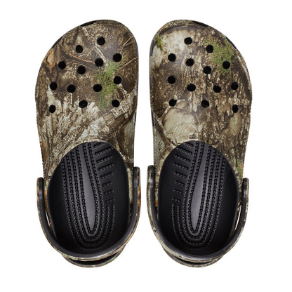 Crocs Realtree Apx Classic Clo Sneakers in Multi Color