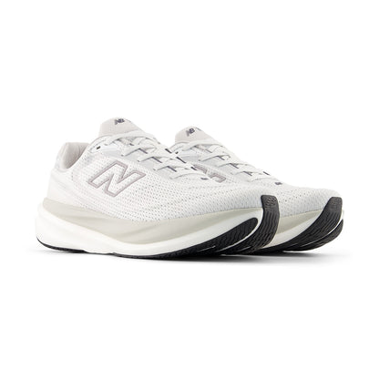 New Balance M 1080V15 Running Shoes in White Color