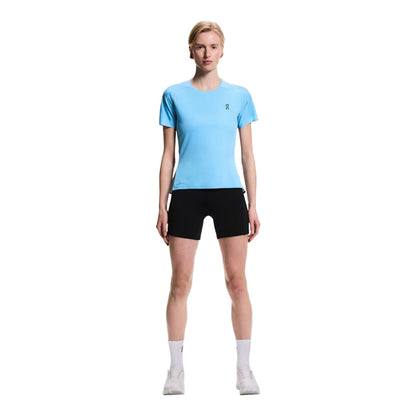 On W Performance-T Tops in Blue Color