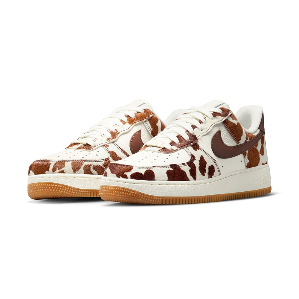 Nike W Air Force 1 '07 Sneakers in Brown Color