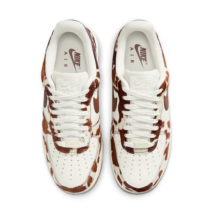 Nike W Air Force 1 '07 Sneakers in Brown Color