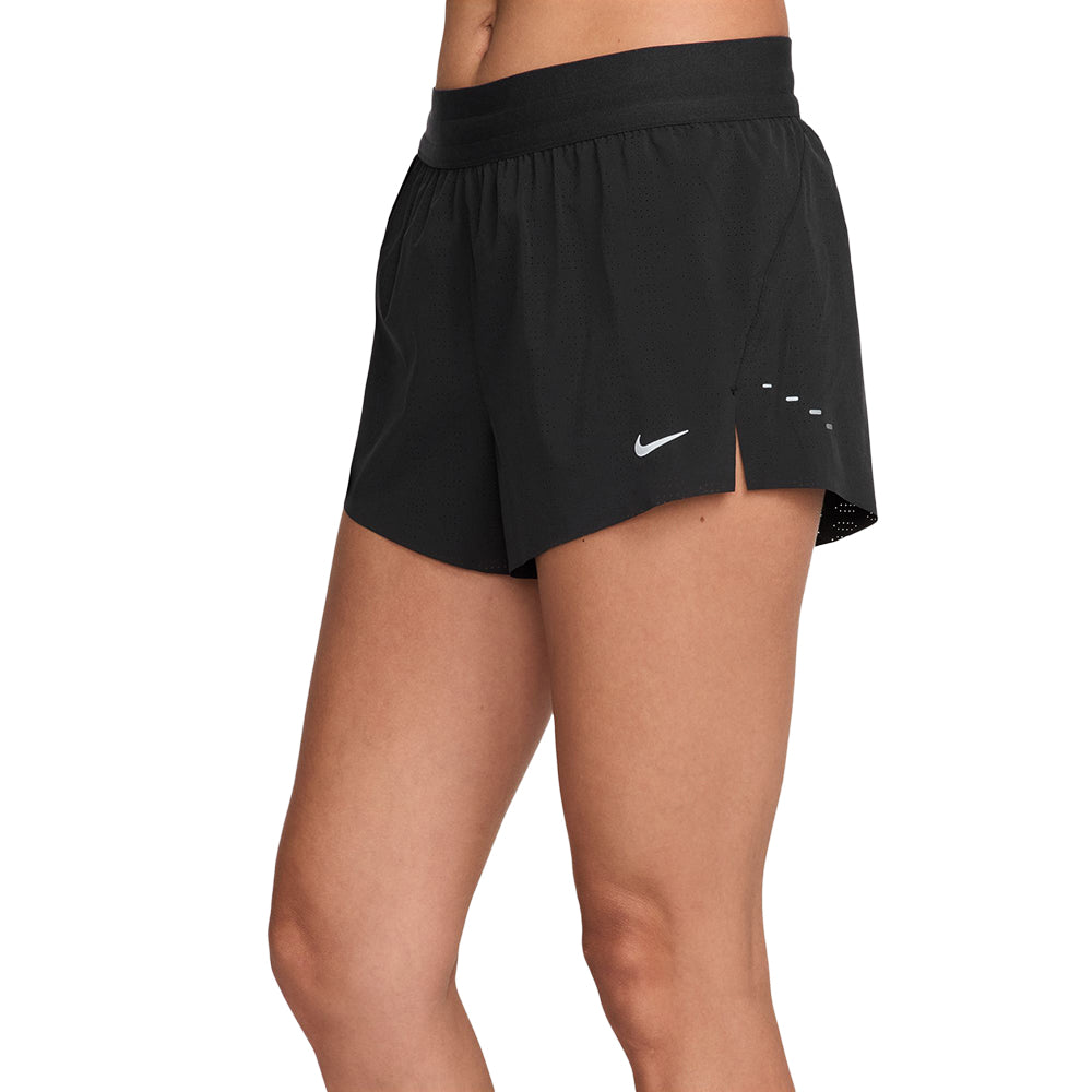 Nike W Swift Breathe Mr 2.5In Shorts in Black Color