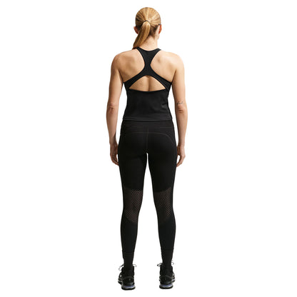 Nike W Nk Outdoor Bra Tank Rr Tops in Black Color
