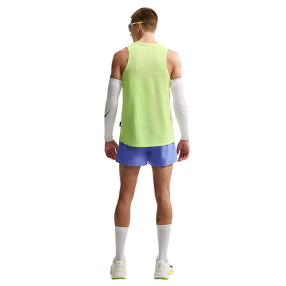 Nike M Fast Short in Blue Color