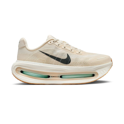 Nike M Vomero Premium Running Shoes in White Color