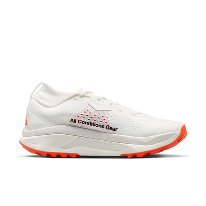 Nike M Acg Zegama Trail Running Shoes in White Color