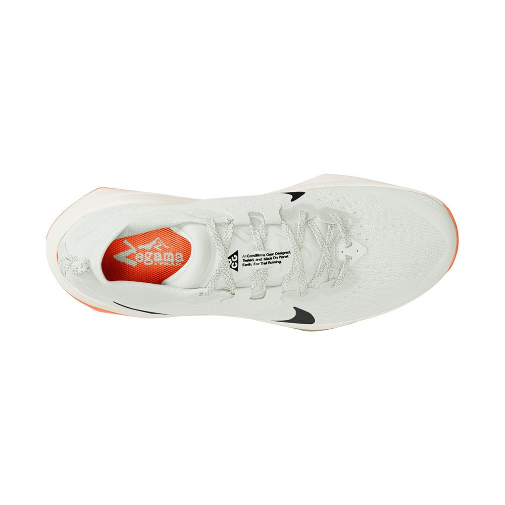 Nike M Acg Zegama Trail Running Shoes in White Color