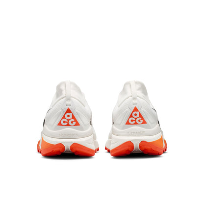 Nike M Acg Zegama Trail Running Shoes in White Color