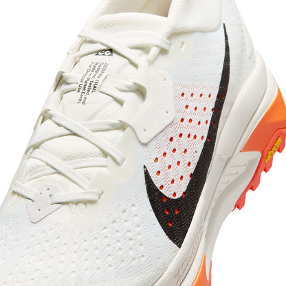 Nike M Acg Zegama Trail Running Shoes in White Color