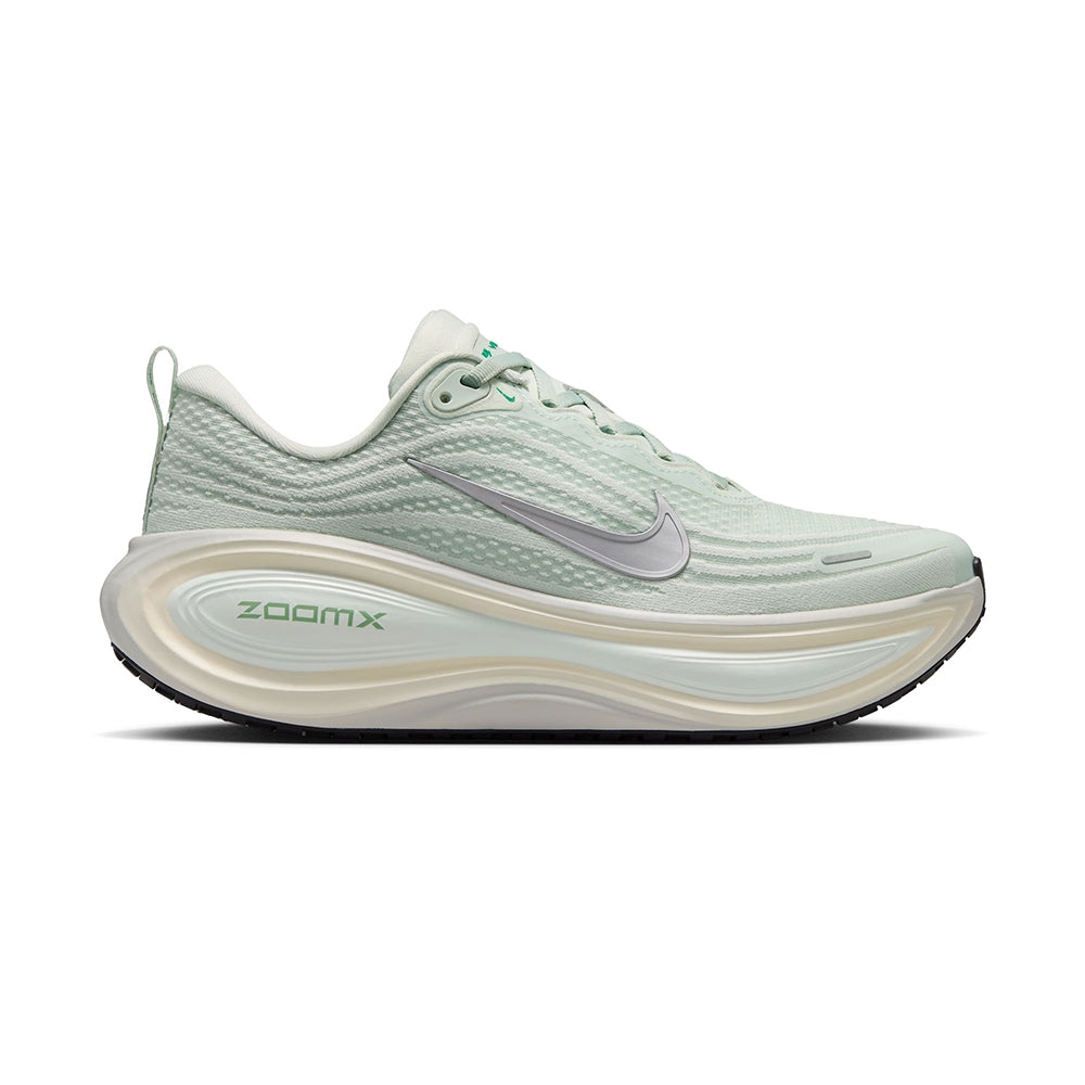 Nike W Vomero Plus Running Shoes in Grey Color