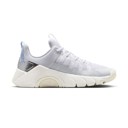 Nike W Nike Free Metcon 7 Fitness Shoes in White Color