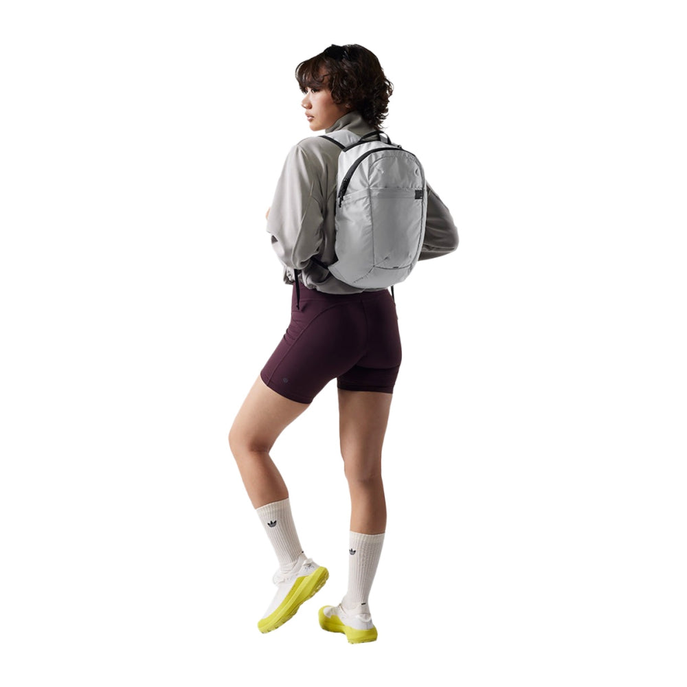 REFRACTION PACKABLE BP 16 | ARCTIC WHI