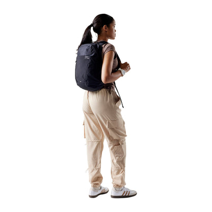 REFRACTION PACKABLE BP 16 | BLACK