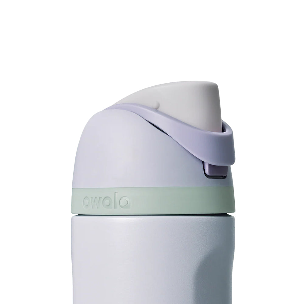 Owala 24Oz Free Zip Bottle Water Bottles in Blue Color