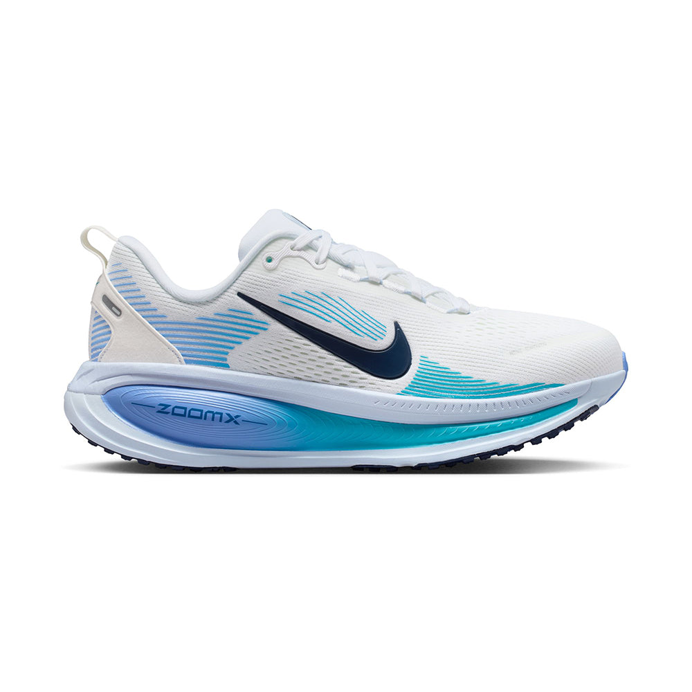Nike W Vomero 18 Running Shoes in White Color