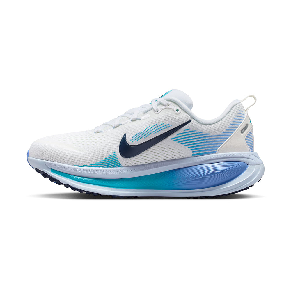 Nike W Vomero 18 Running Shoes in White Color