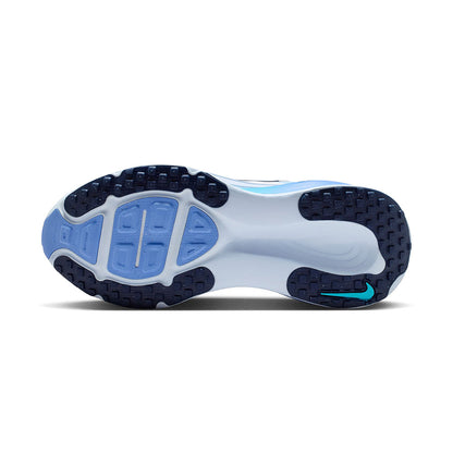 Nike W Vomero 18 Running Shoes in White Color