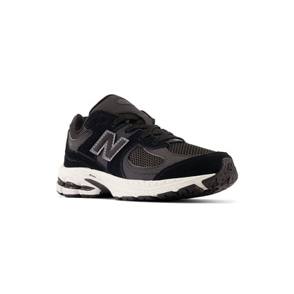 New Balance 2002 Lace Sneakers in Black Color