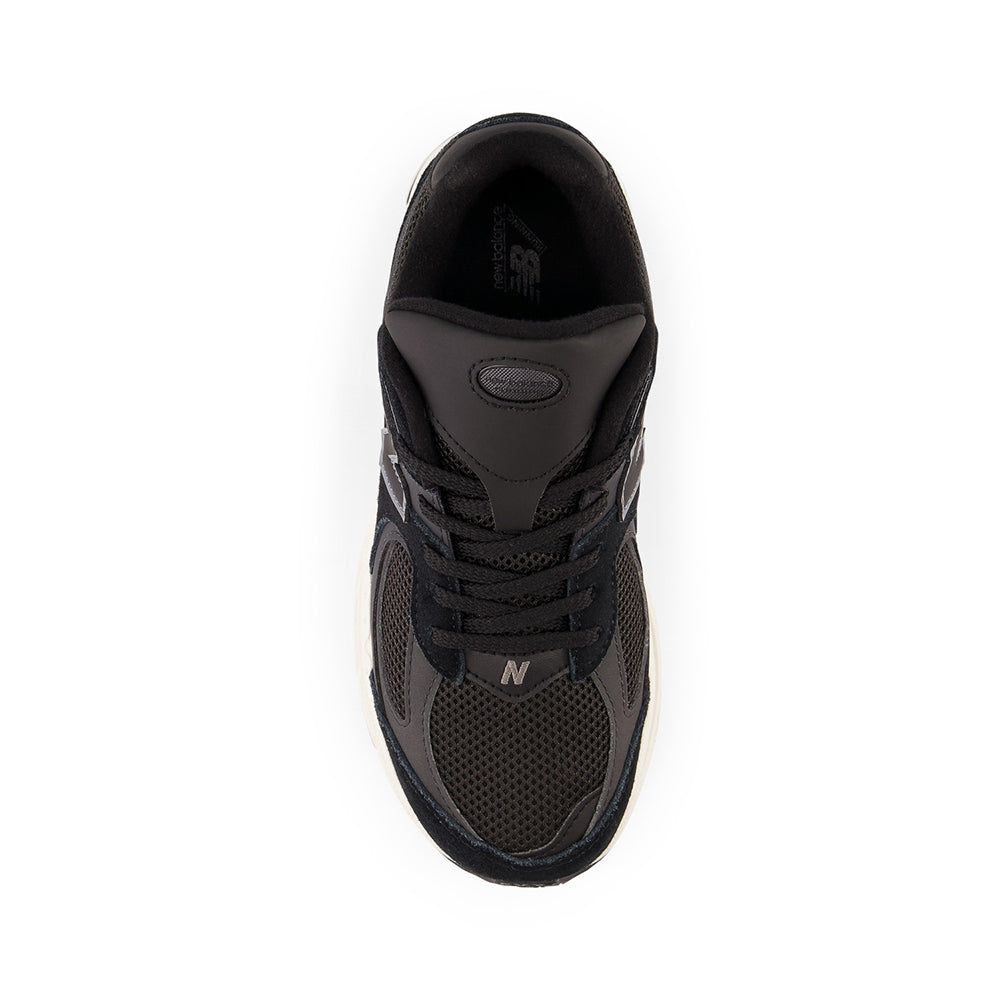New Balance 2002 Lace Sneakers in Black Color