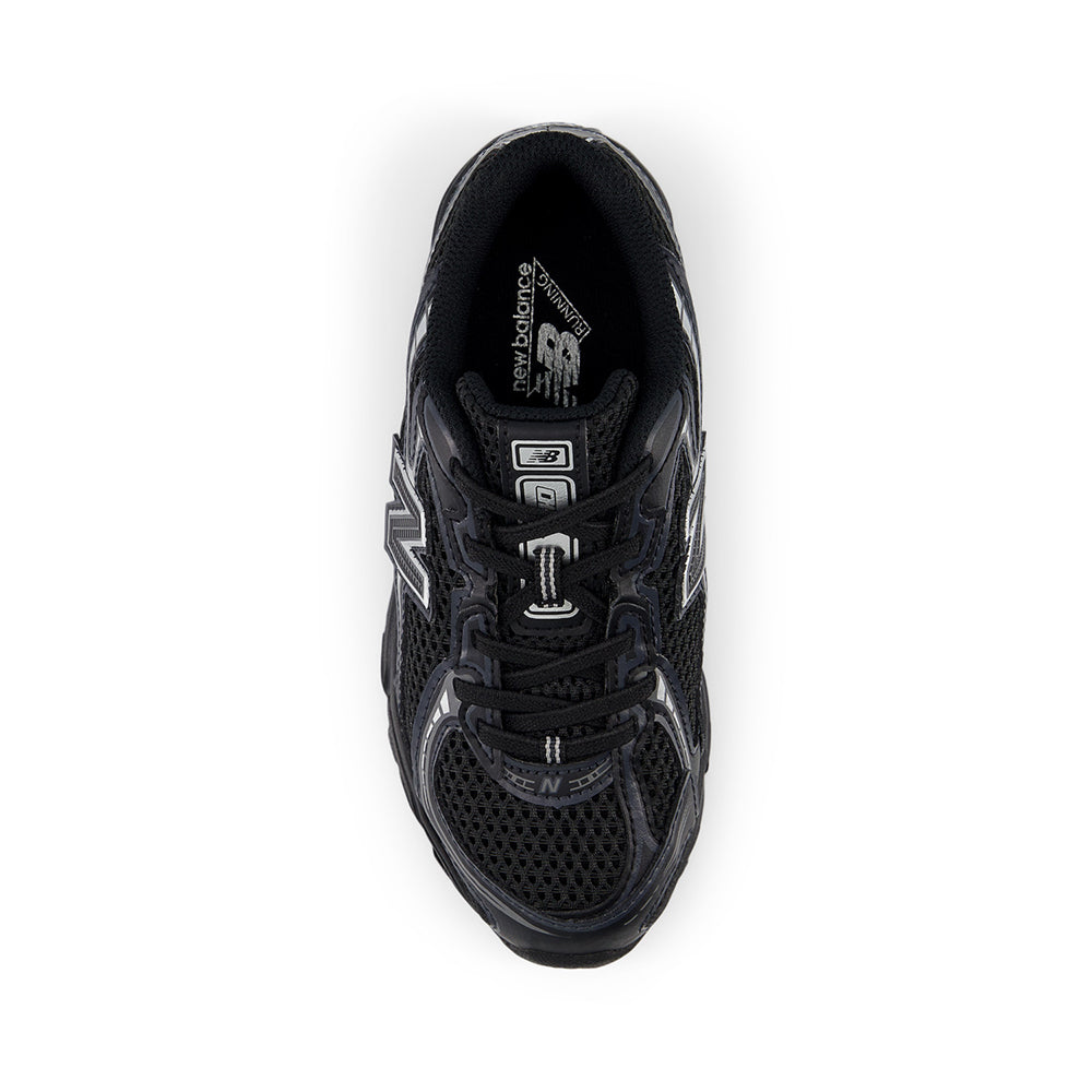 New Balance 740 Bungee Sneakers in Black Color