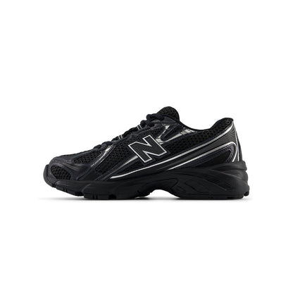 New Balance 740 Bungee Sneakers in Black Color