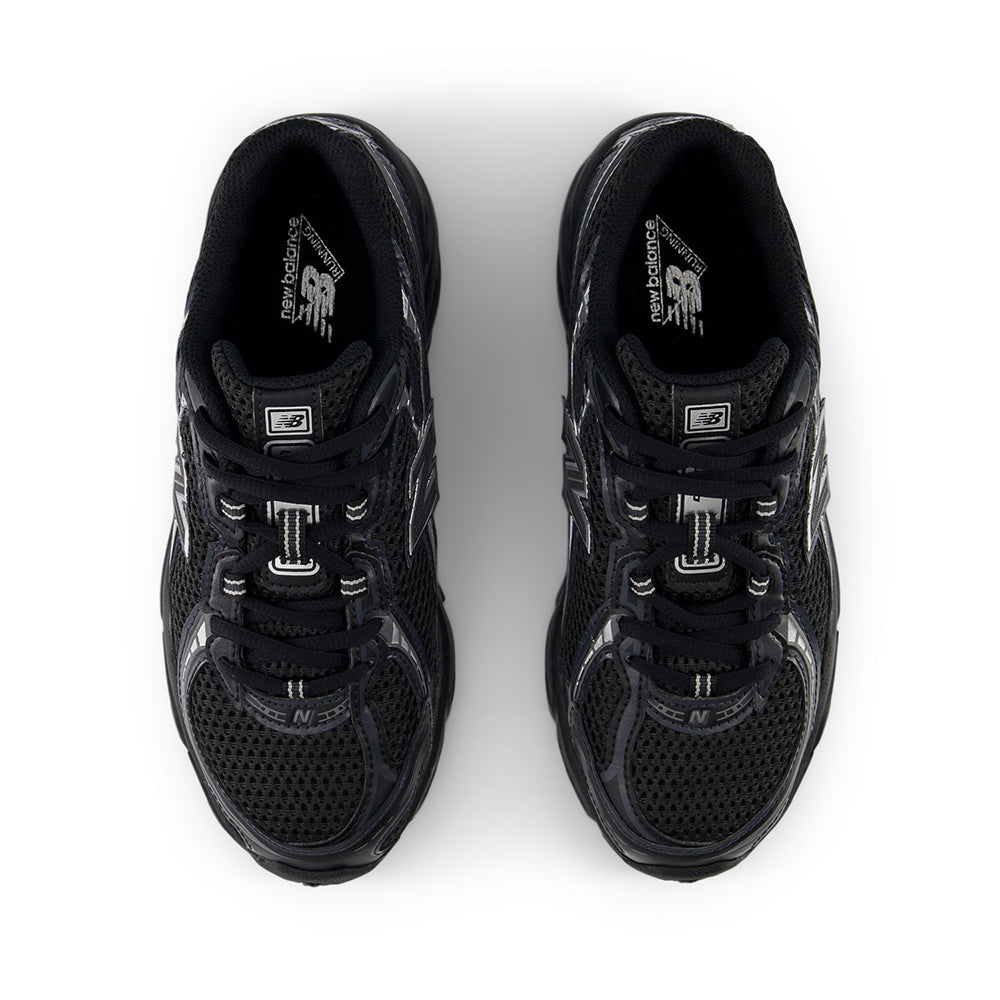 New Balance 740 Bungee Sneakers in Black Color