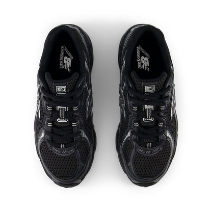 New Balance 740 Bungee Sneakers in Black Color