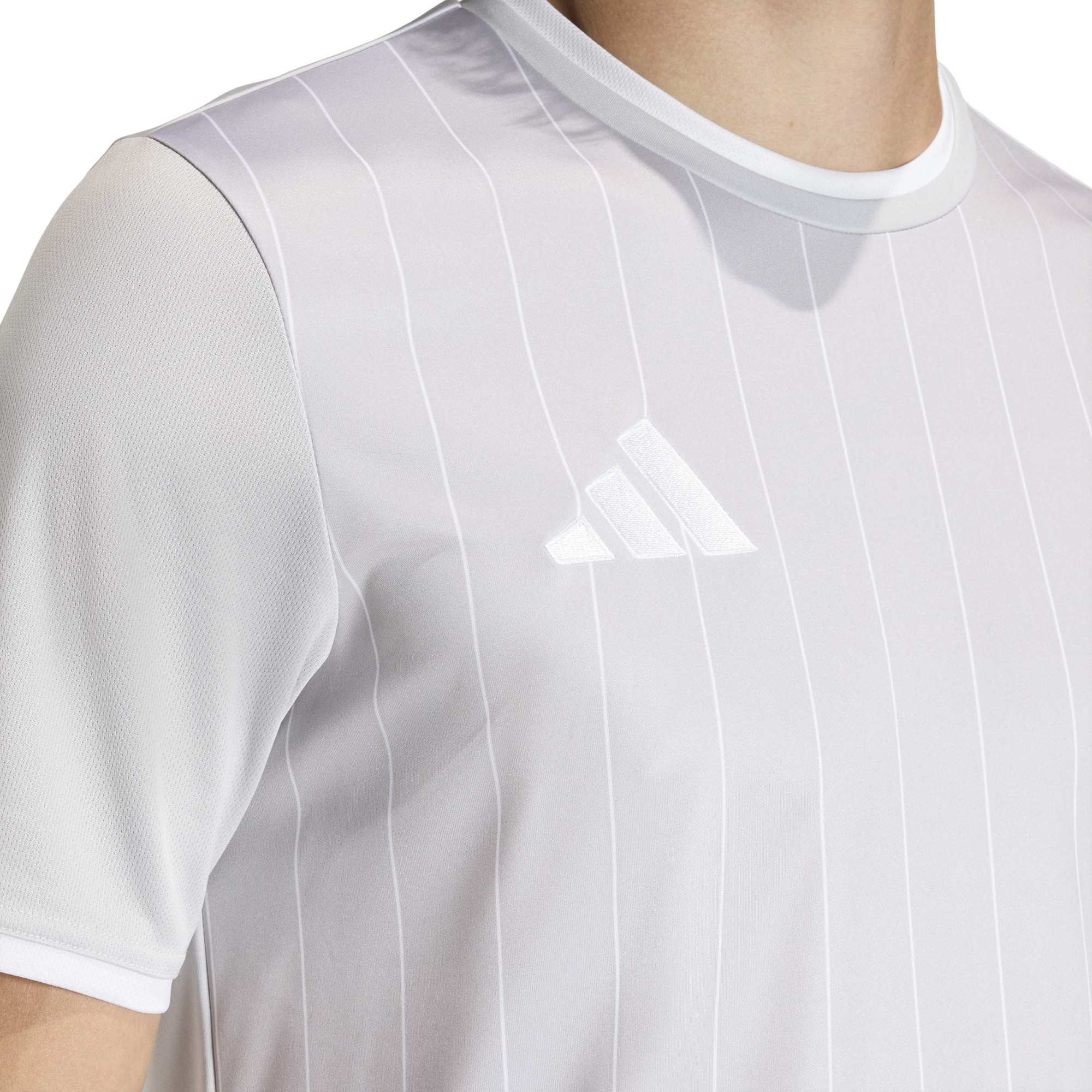 Adidas Entrada26 Gfx Jersey Tops in Grey Color