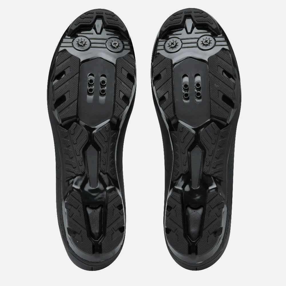 Pearl Izumi Expedition M Cycling Shoes in Black Color