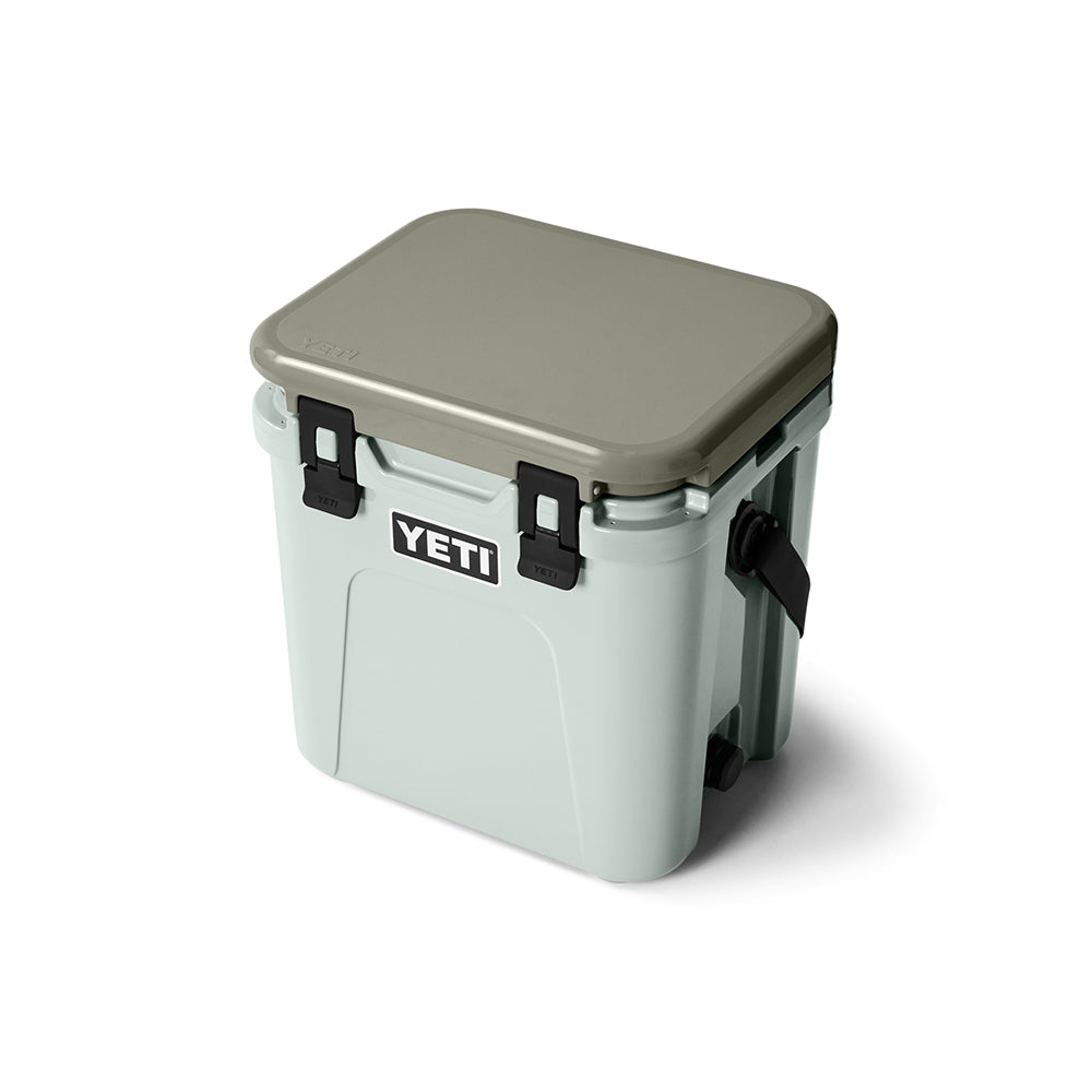 Yeti Roadie 24 2.0 Cooler in Grey Color