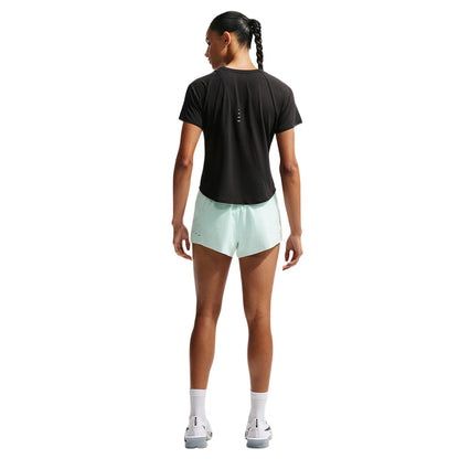 Nike W Swift Breathe Mr 2.5In Shorts in Green Color