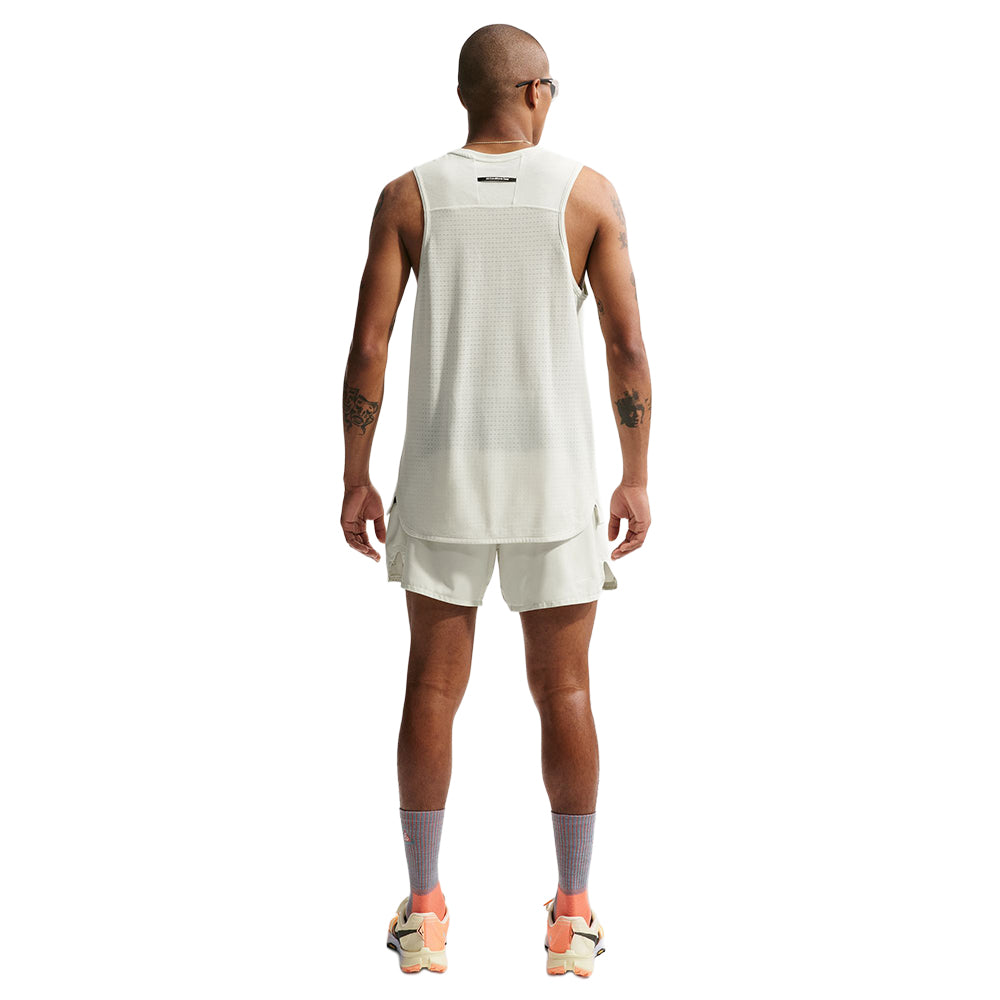Nike M Acg Solar Chase Tank Tops in White Color