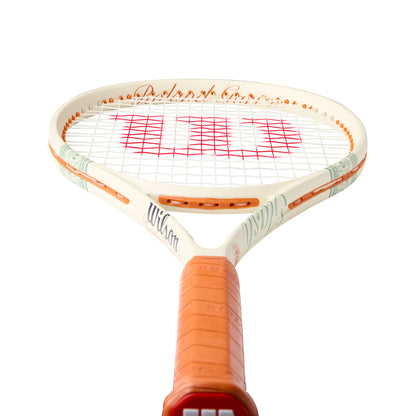 Wilson Clash 100 V3 Rg 26 Tennis Racquets in No Color