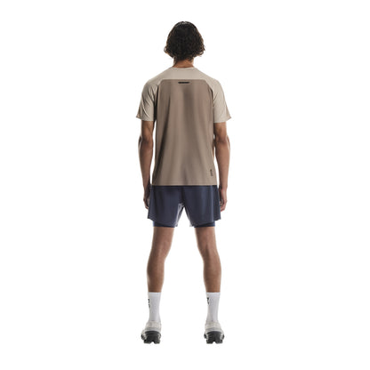 On M Performance-T Tops in Brown Color